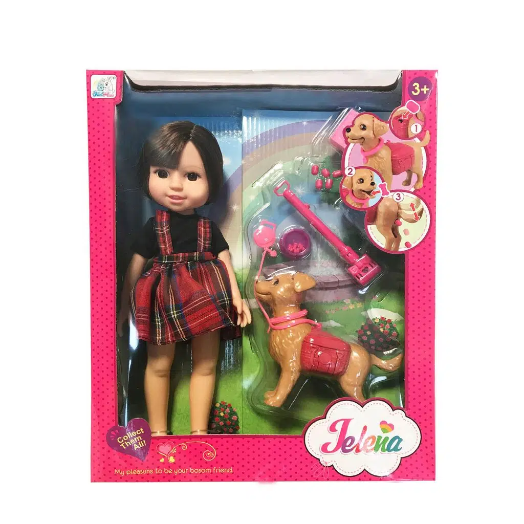 Jelena Bebek Köpeğiyle Gezmede