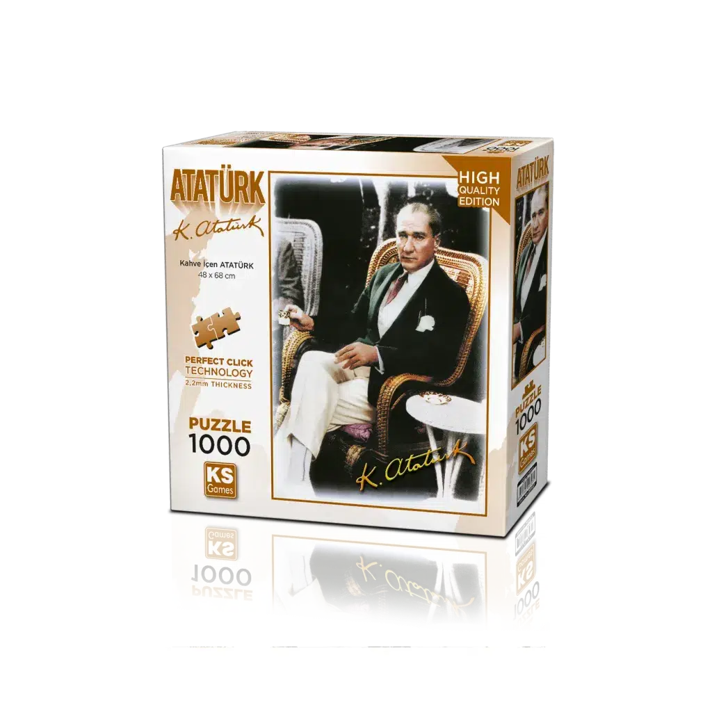 Kahve İçen Atatürk